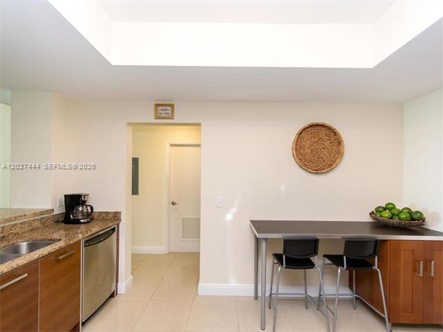 3330 NE 190th St #2411, Aventura FL 33180