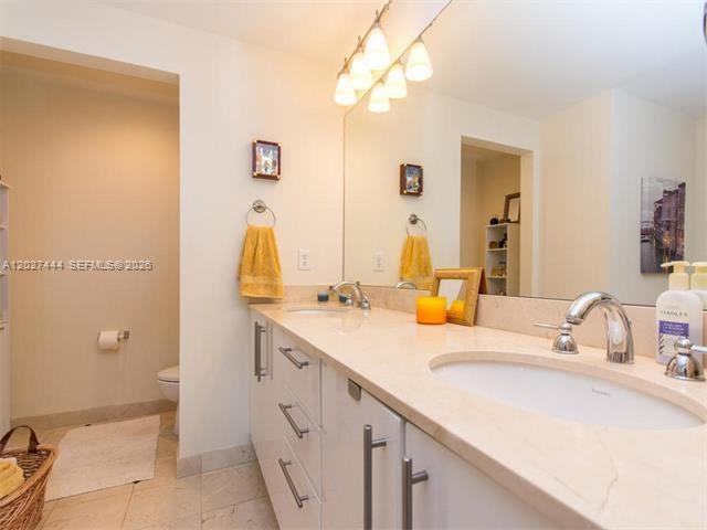 3330 NE 190th St #2411, Aventura FL 33180