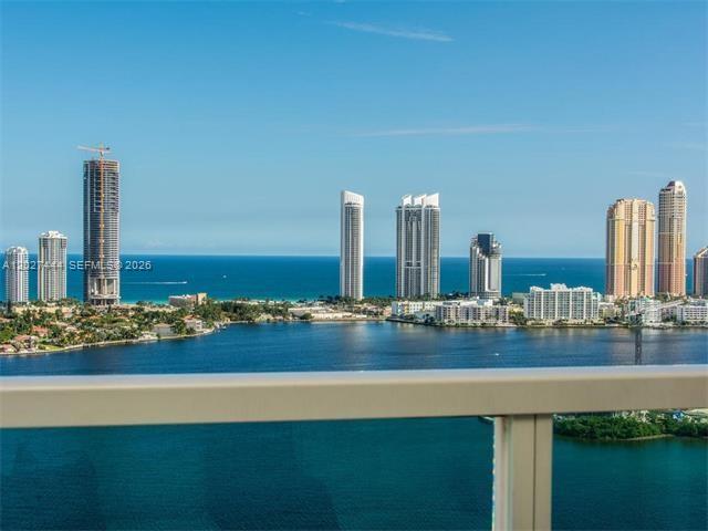 3330 NE 190th St #2411, Aventura FL 33180