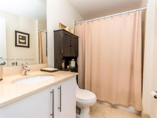 3330 NE 190th St #2411, Aventura FL 33180