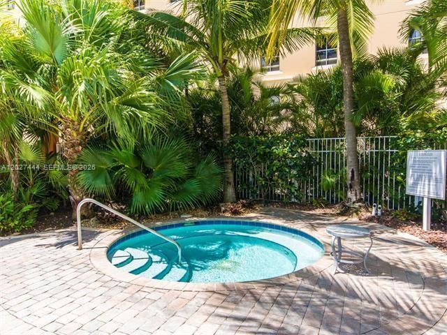 3330 NE 190th St #2411, Aventura FL 33180