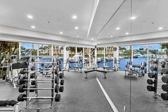 3330 NE 190th St #2411, Aventura FL 33180