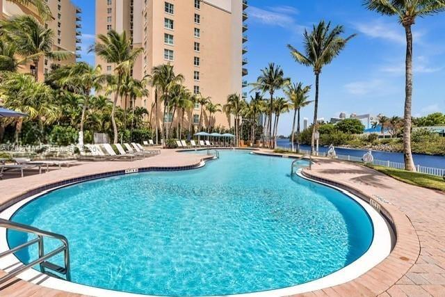 3330 NE 190th St #2411, Aventura FL 33180
