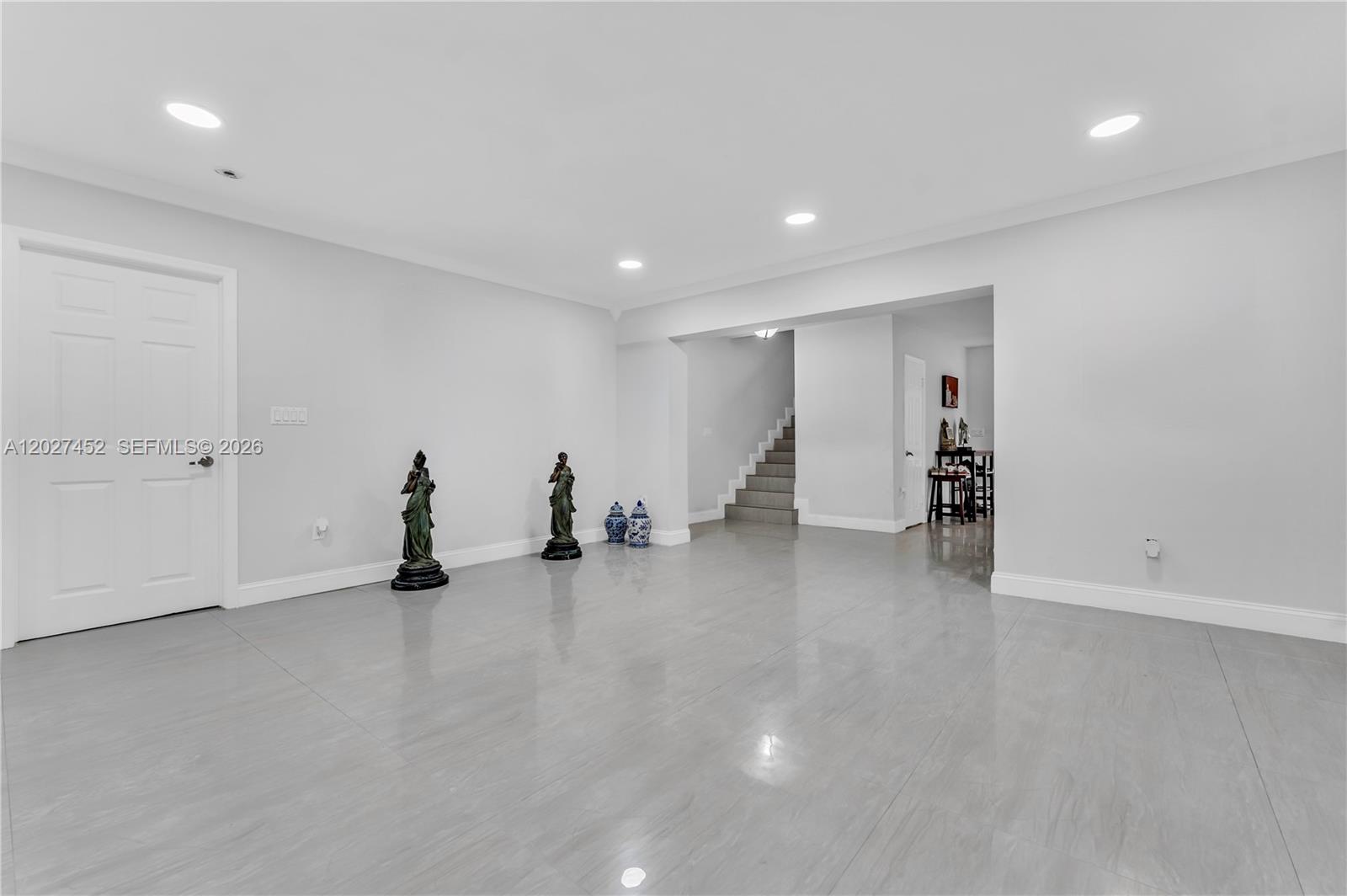 6284 SW 26th St, Miami FL 33155