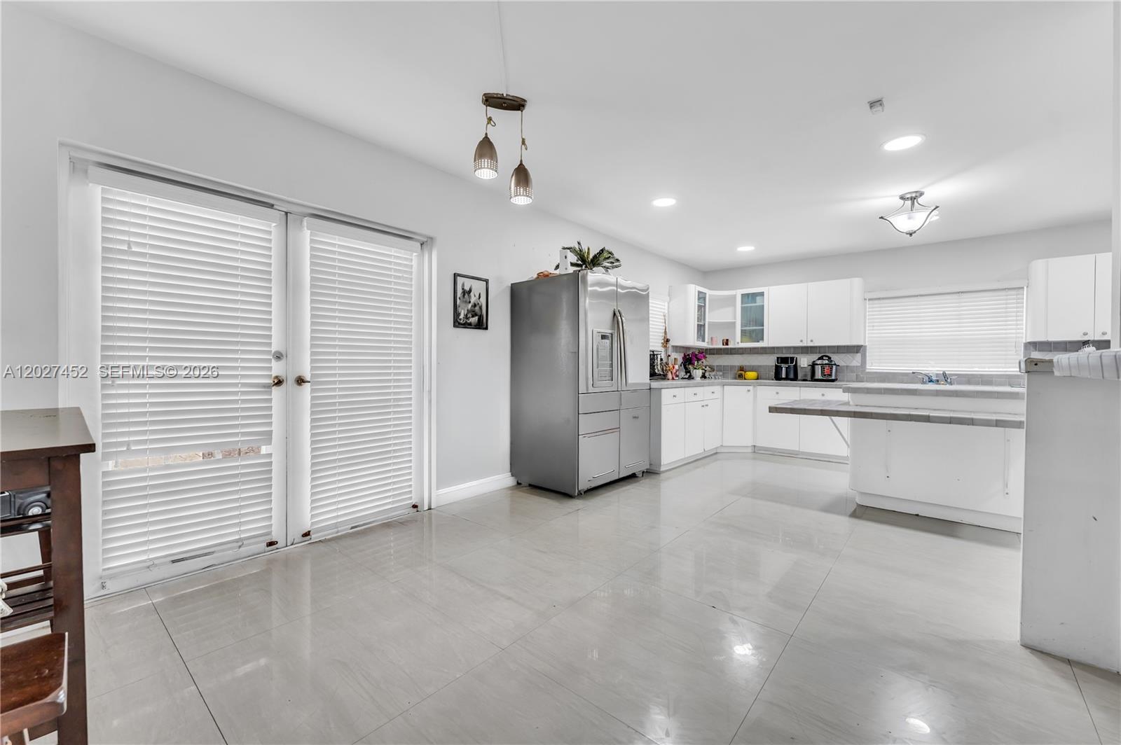 6284 SW 26th St, Miami FL 33155