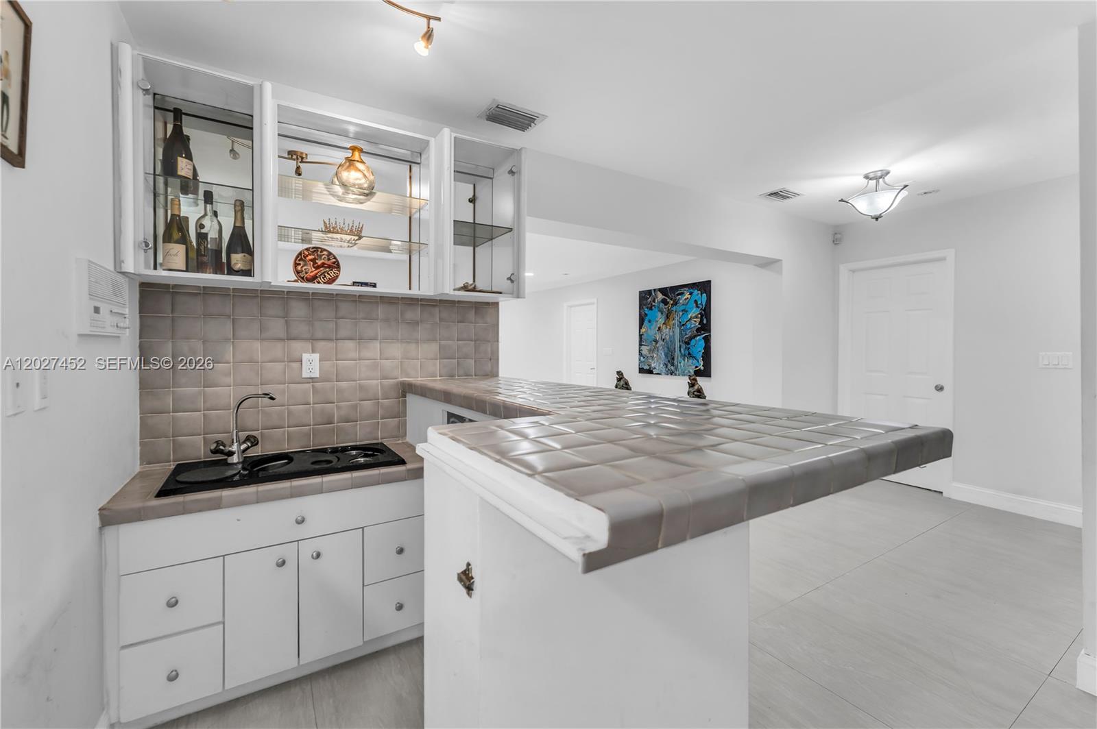6284 SW 26th St, Miami FL 33155