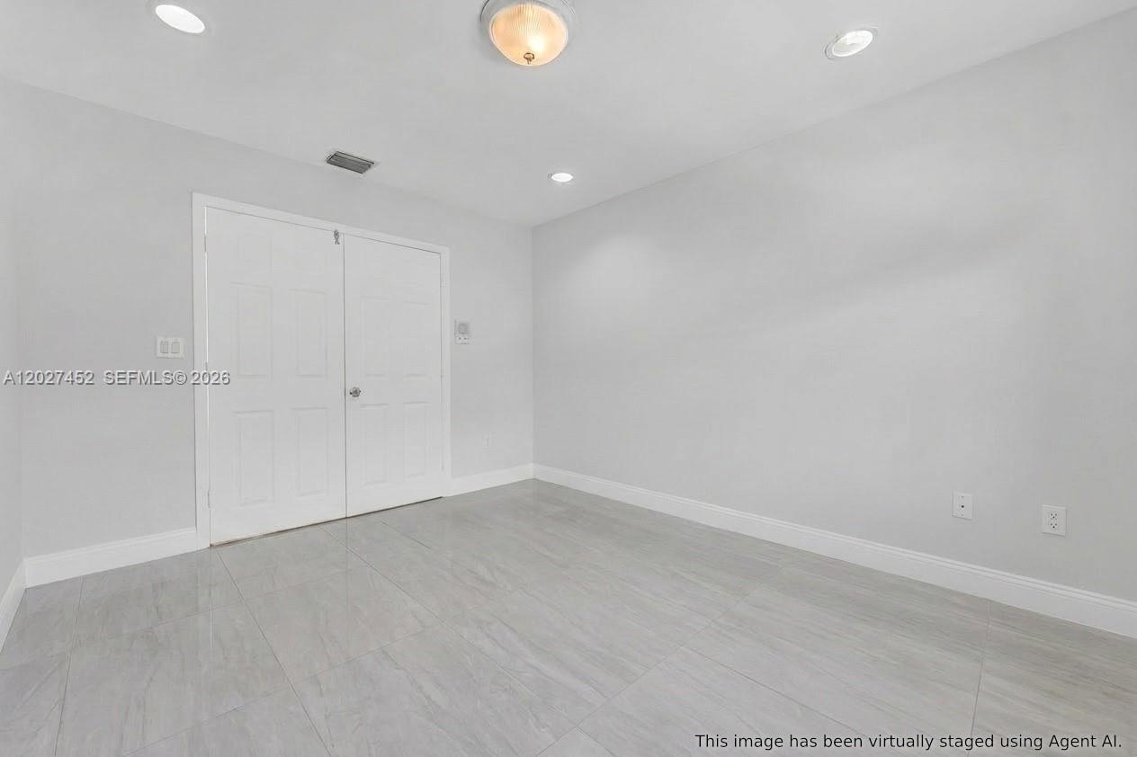 6284 SW 26th St, Miami FL 33155