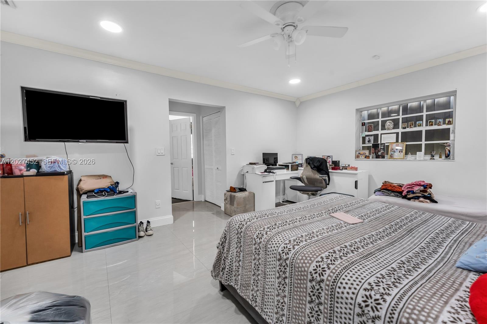 6284 SW 26th St, Miami FL 33155