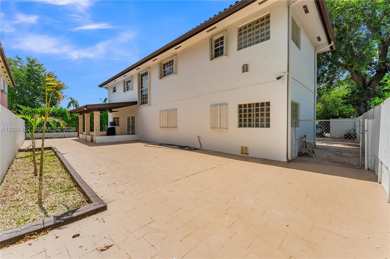 6284 SW 26th St, Miami FL 33155