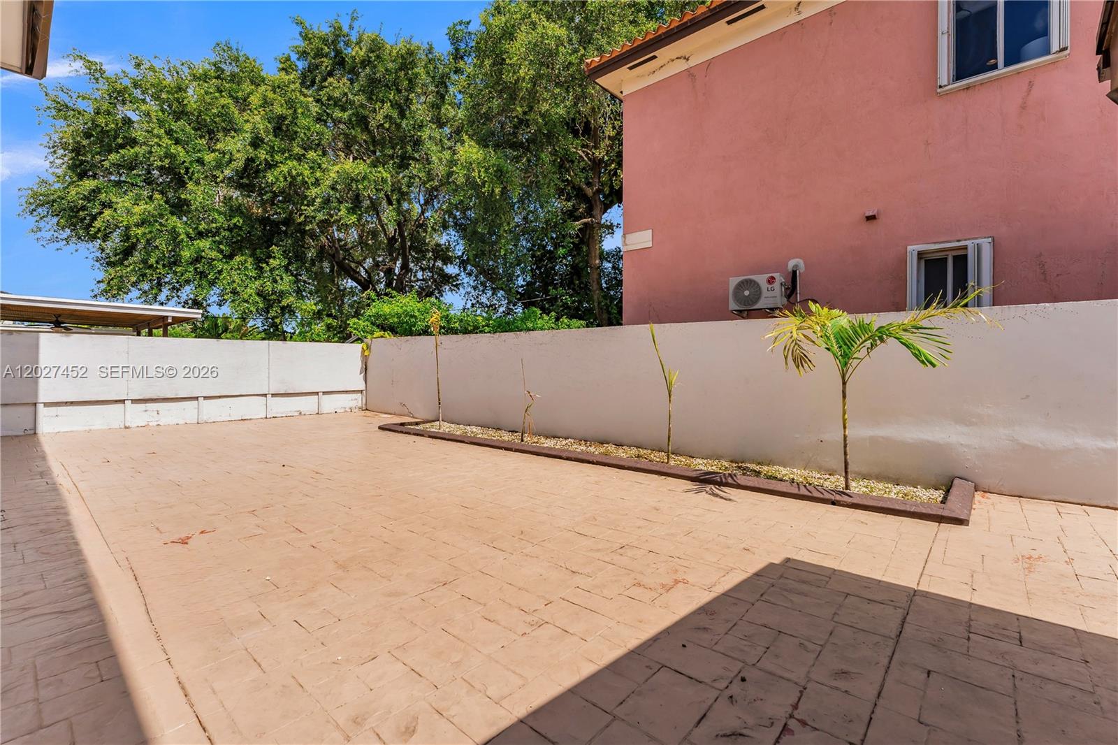 6284 SW 26th St, Miami FL 33155