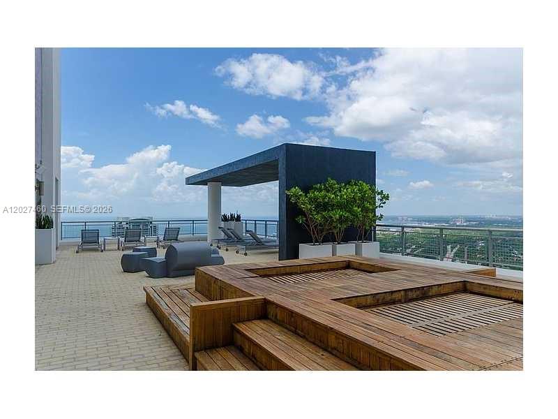 60 SW 13th St #4408, Miami FL 33130
