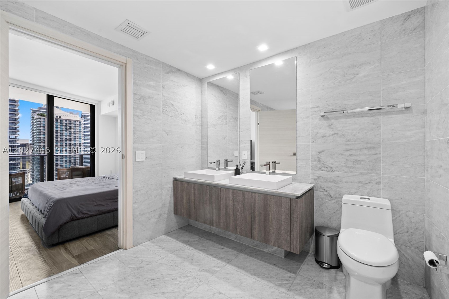 801 S Miami Ave #2901, Miami FL 33130