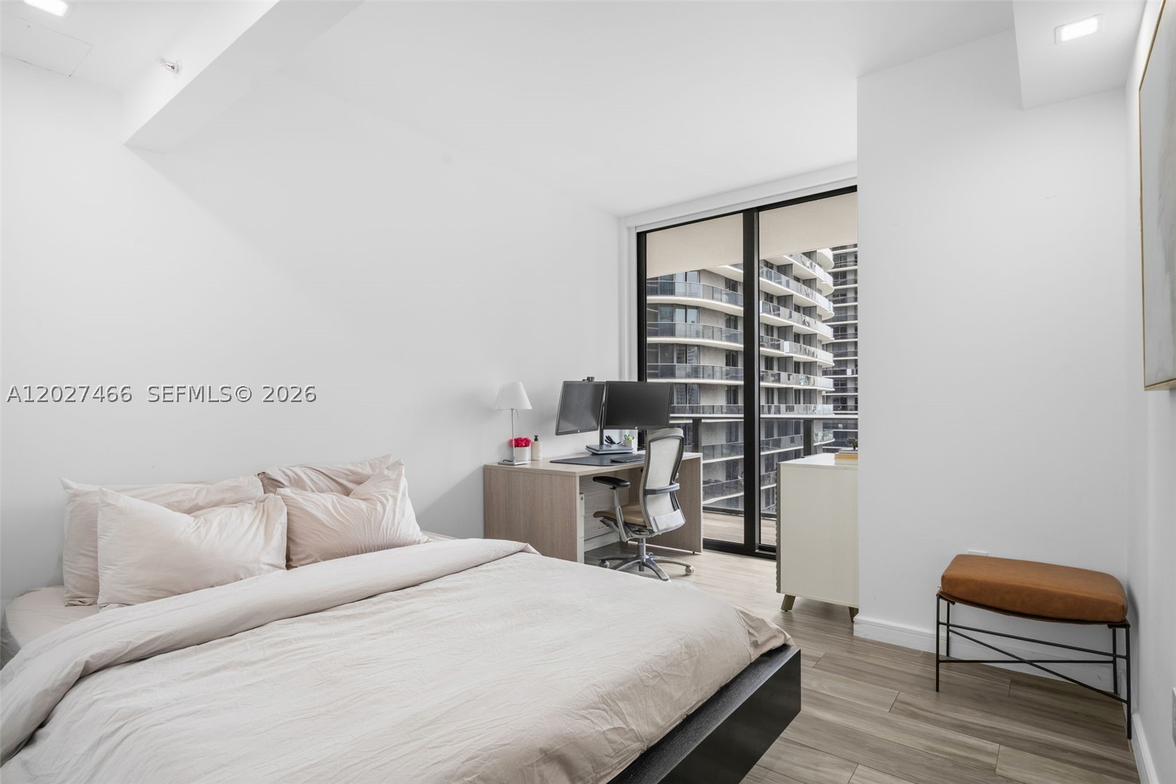 801 S Miami Ave #2901, Miami FL 33130