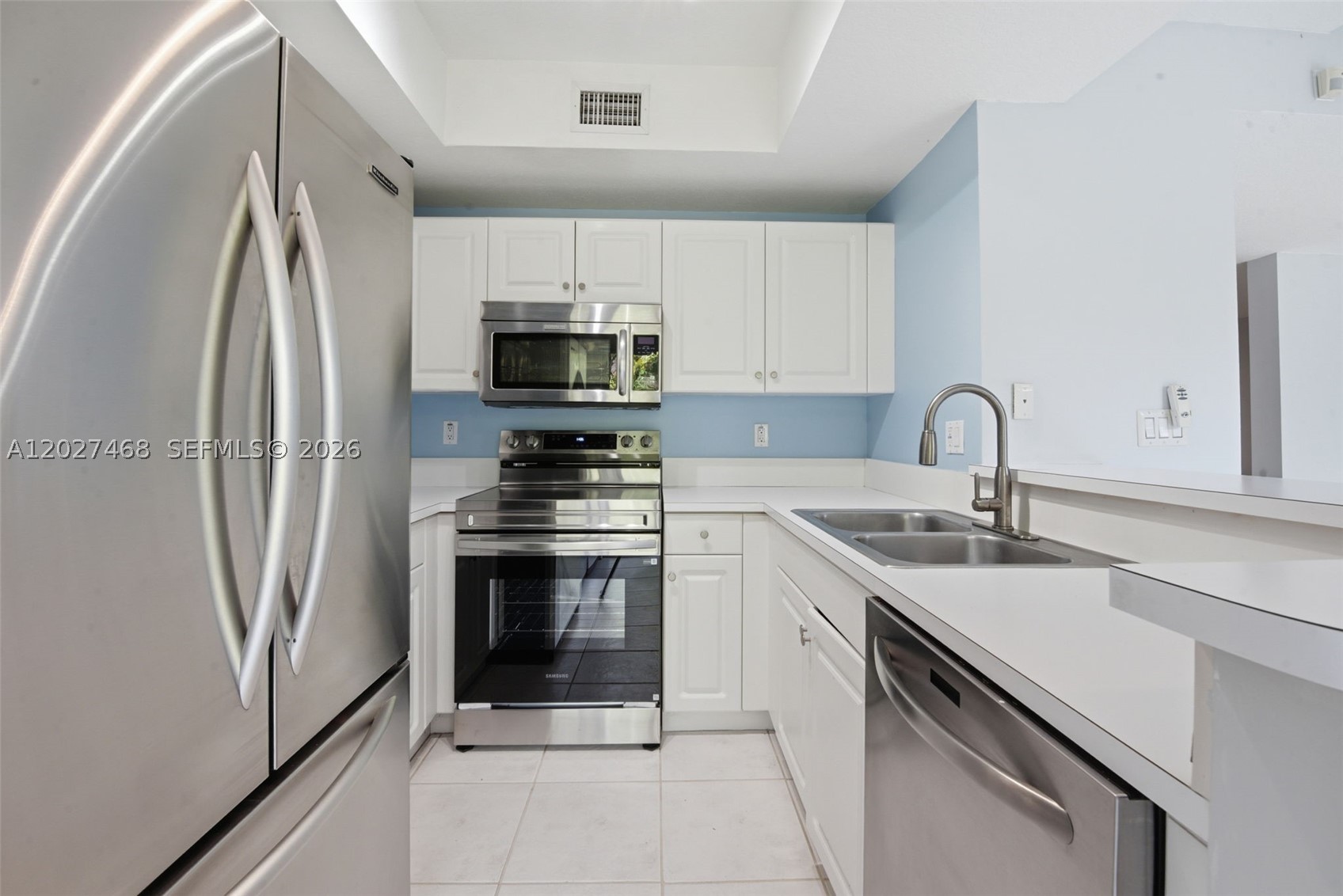 10180 SW 88th St #403, Miami FL 33176