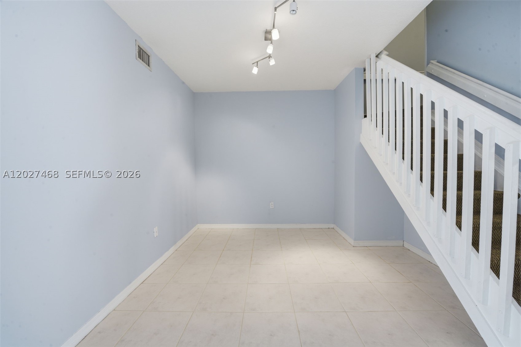10180 SW 88th St #403, Miami FL 33176