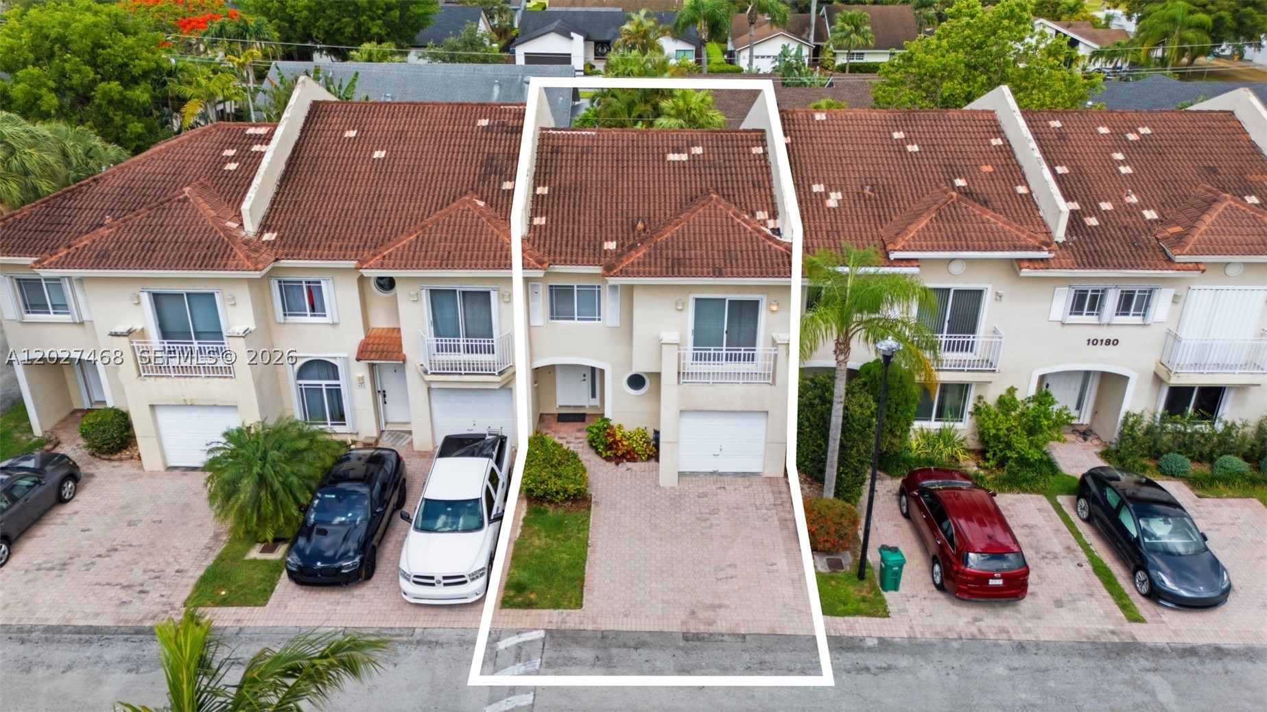 10180 SW 88th St #403, Miami FL 33176