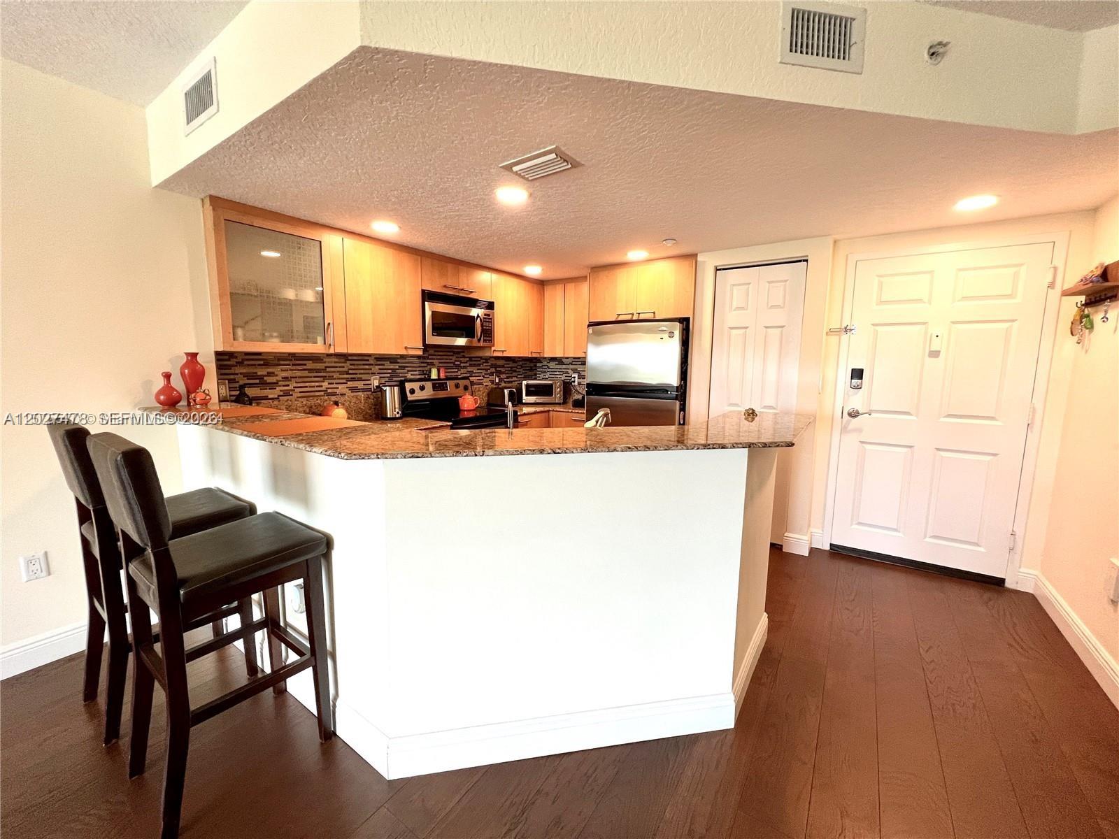 201 S Golden Isles Dr #306, Hallandale Beach FL 33009