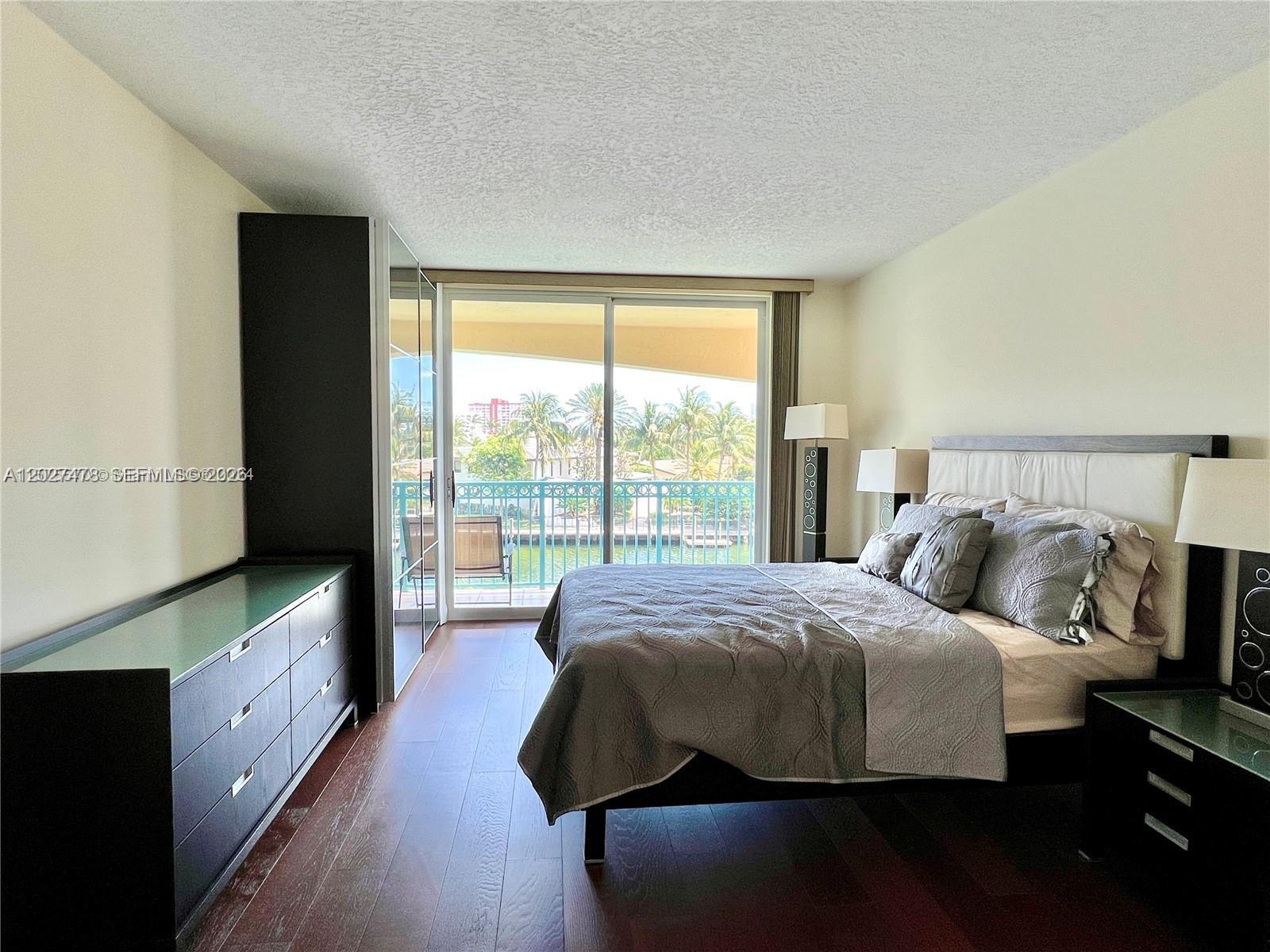 201 S Golden Isles Dr #306, Hallandale Beach FL 33009