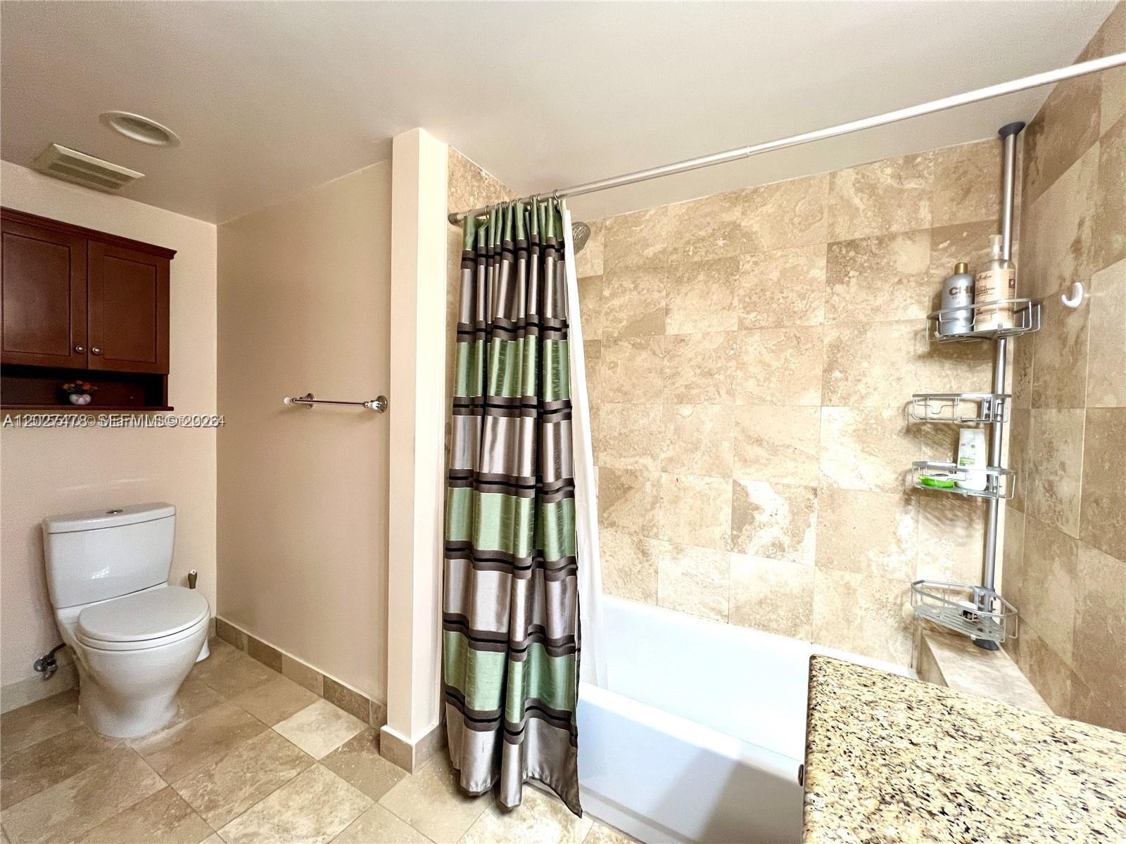 201 S Golden Isles Dr #306, Hallandale Beach FL 33009