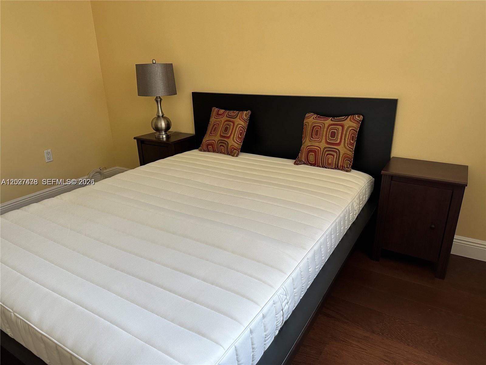 201 S Golden Isles Dr #306, Hallandale Beach FL 33009