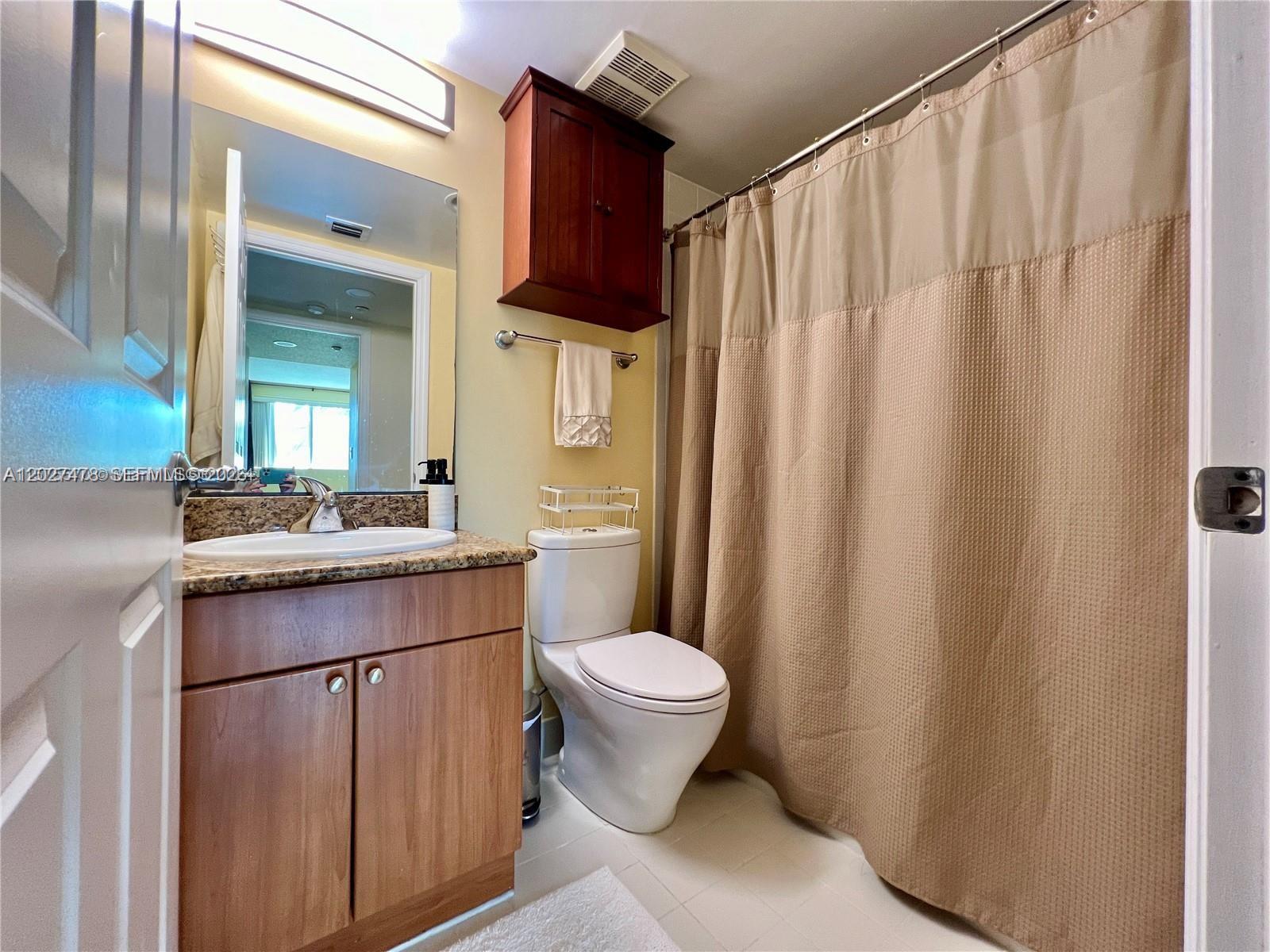 201 S Golden Isles Dr #306, Hallandale Beach FL 33009