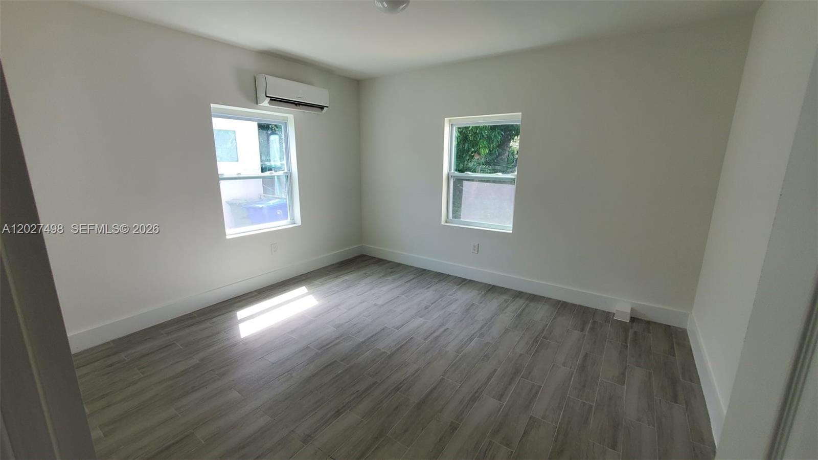 560 NW 53rd St, Miami FL 33127