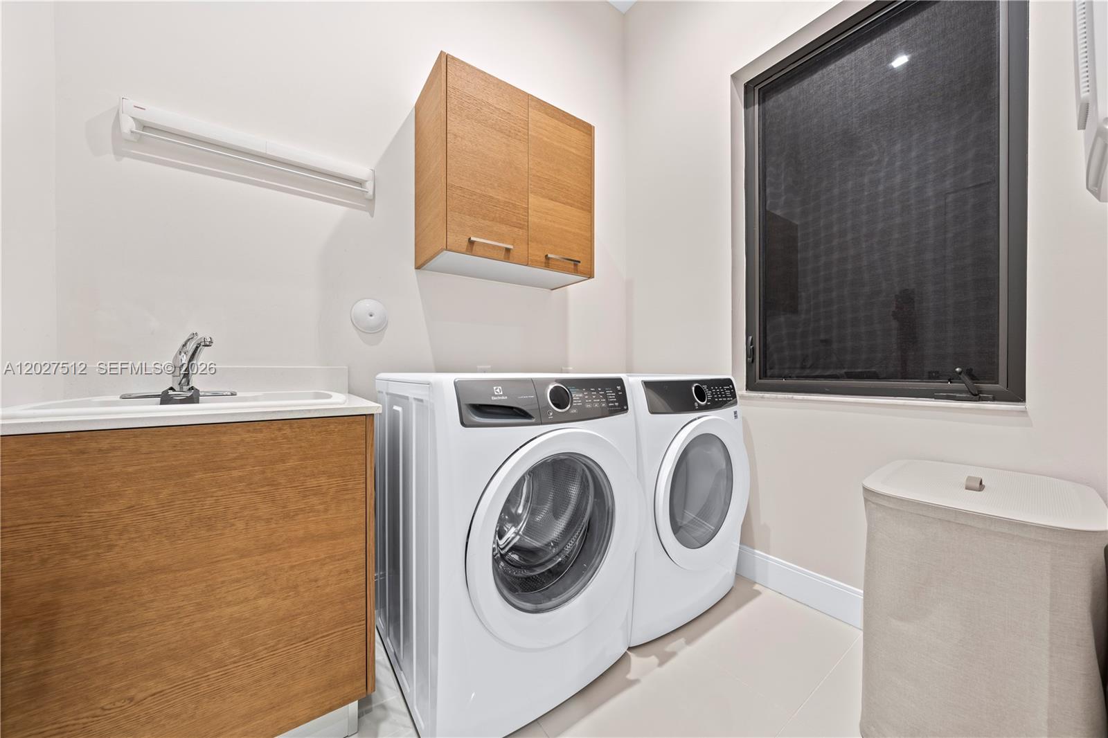 8162 NW 48th Ter, Doral FL 33166