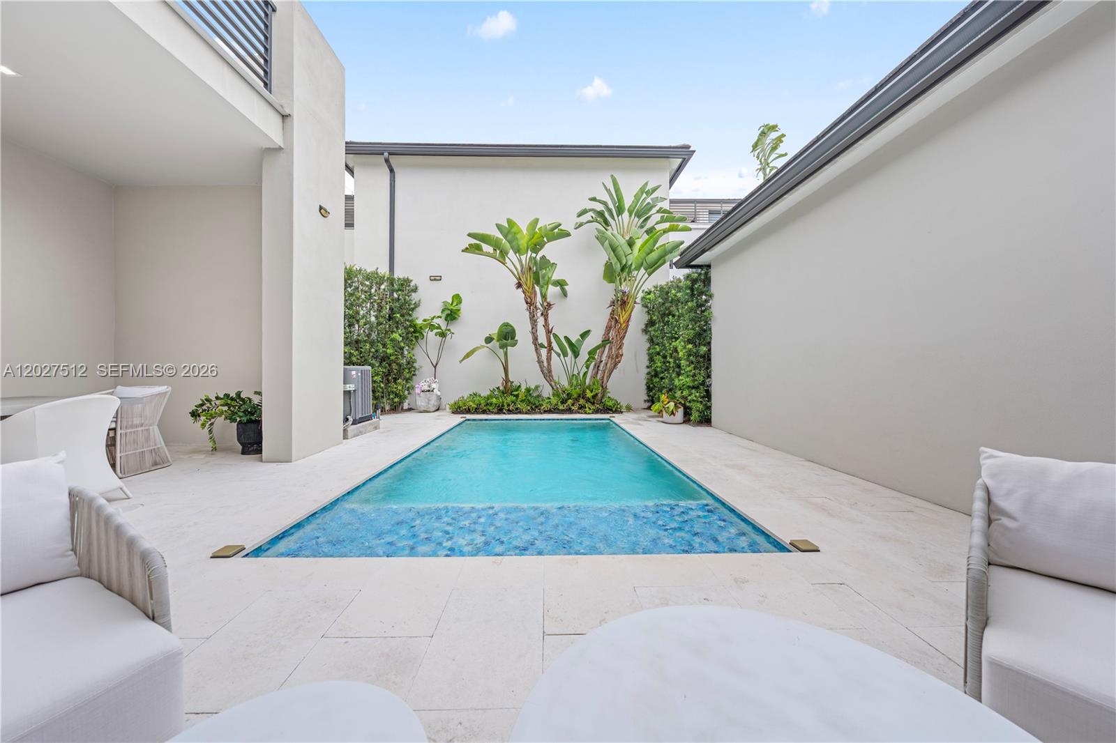 8162 NW 48th Ter, Doral FL 33166