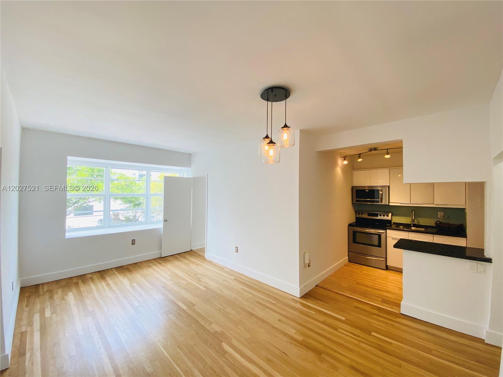 6881 Bay Dr #11, Miami Beach FL 33141