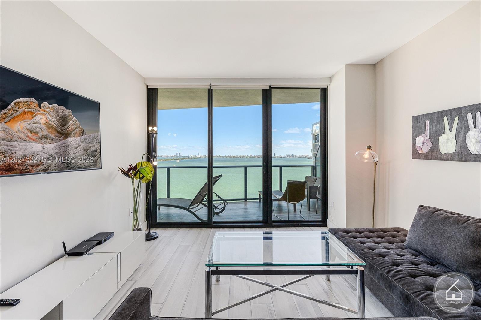 460 NE 28th St #1707, Miami FL 33137