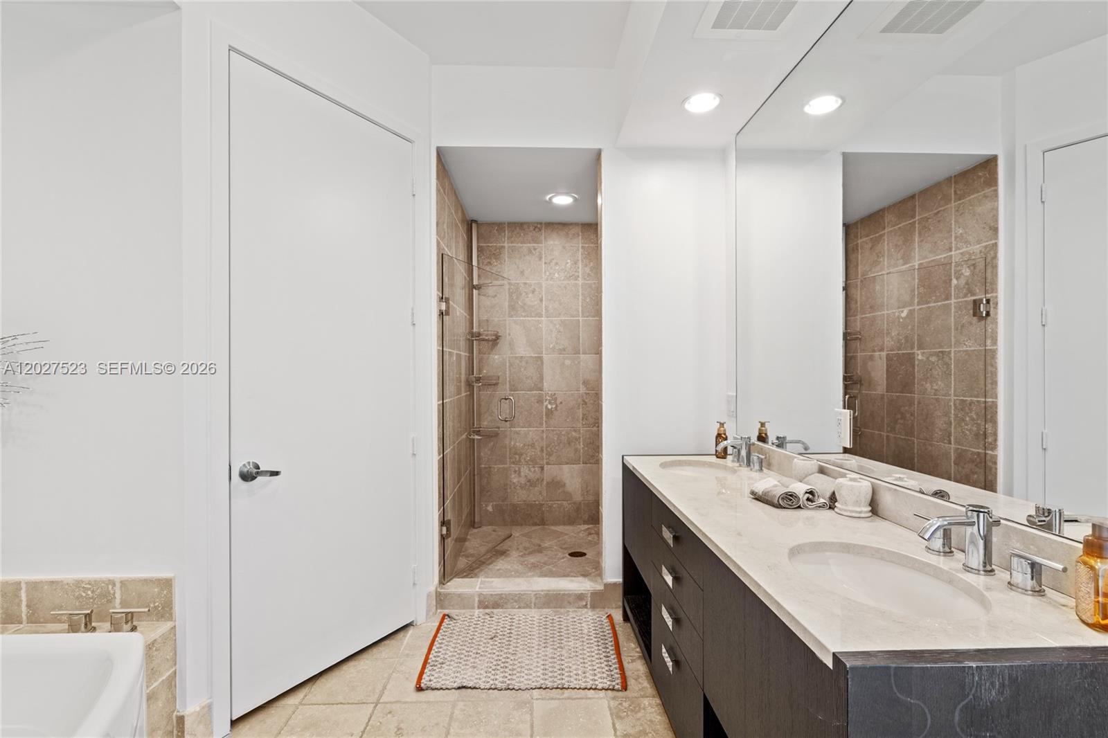 18201 Collins Ave #4209, Sunny Isles Beach FL 33160