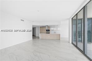 17111 Biscayne Blvd #1210, North Miami Beach FL 33160