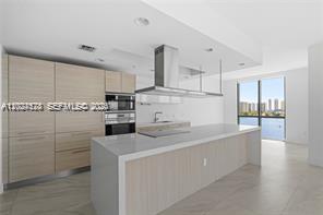 17111 Biscayne Blvd #1210, North Miami Beach FL 33160