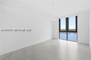 17111 Biscayne Blvd #1210, North Miami Beach FL 33160