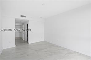 17111 Biscayne Blvd #1210, North Miami Beach FL 33160