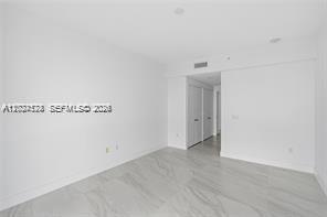 17111 Biscayne Blvd #1210, North Miami Beach FL 33160