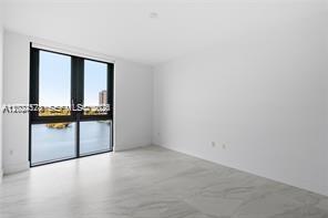 17111 Biscayne Blvd #1210, North Miami Beach FL 33160