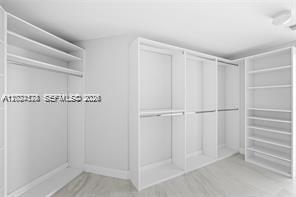 17111 Biscayne Blvd #1210, North Miami Beach FL 33160