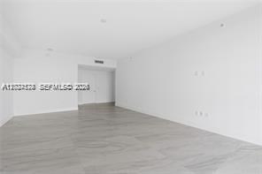 17111 Biscayne Blvd #1210, North Miami Beach FL 33160