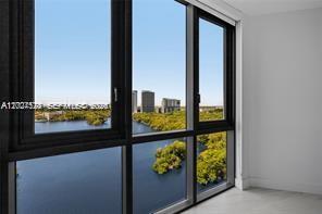 17111 Biscayne Blvd #1210, North Miami Beach FL 33160