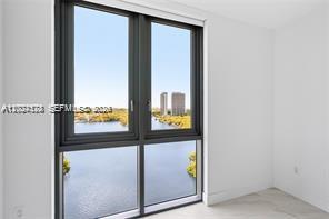 17111 Biscayne Blvd #1210, North Miami Beach FL 33160