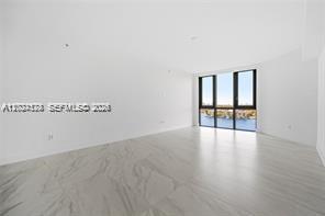 17111 Biscayne Blvd #1210, North Miami Beach FL 33160