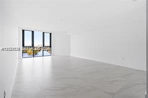 17111 Biscayne Blvd #1210, North Miami Beach FL 33160