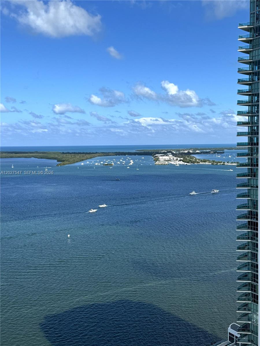 1200 Brickell Bay Dr #3903, Miami FL 33131