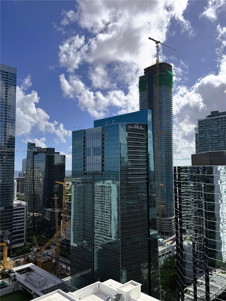 1200 Brickell Bay Dr #3903, Miami FL 33131