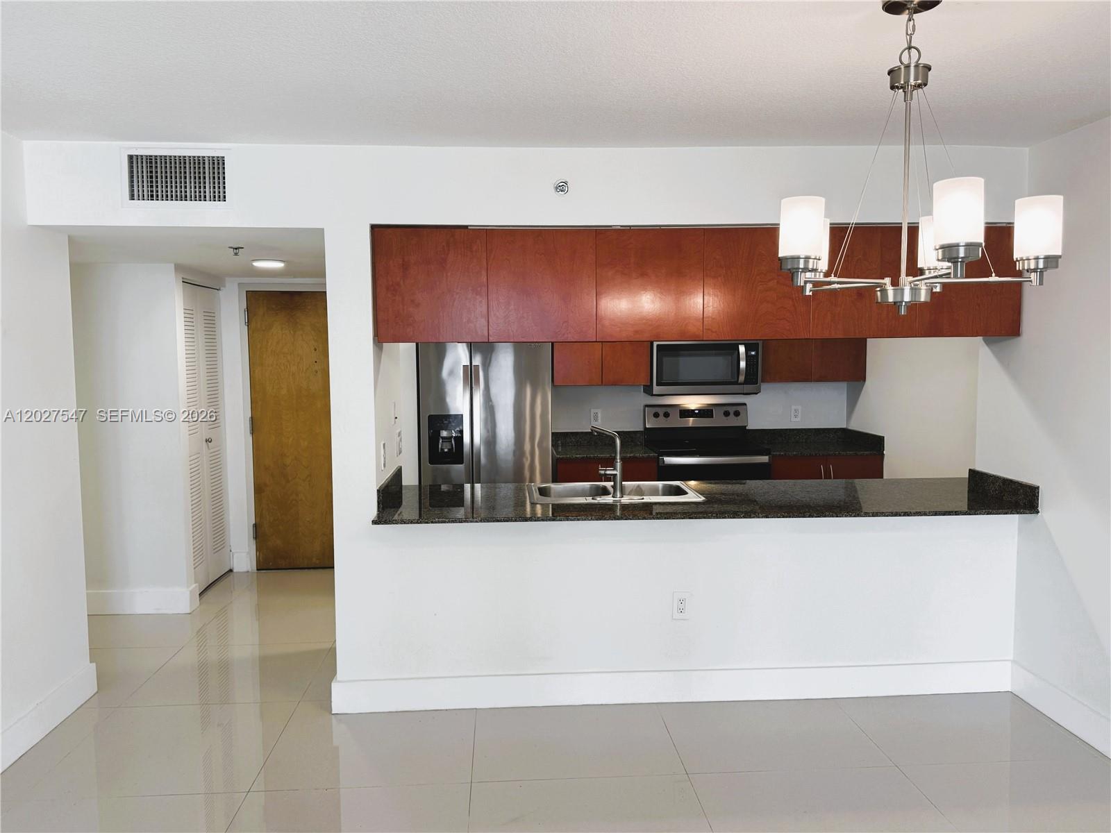 1200 Brickell Bay Dr #3903, Miami FL 33131