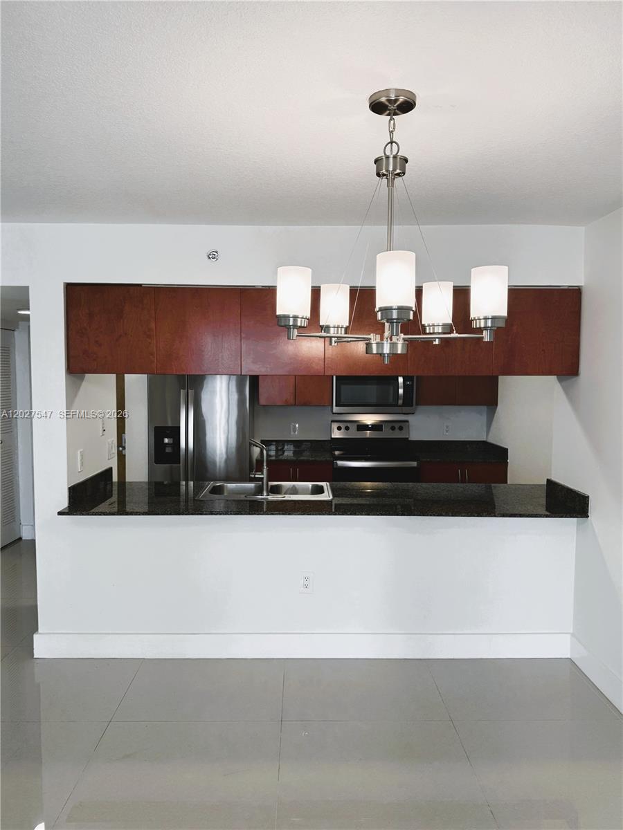 1200 Brickell Bay Dr #3903, Miami FL 33131