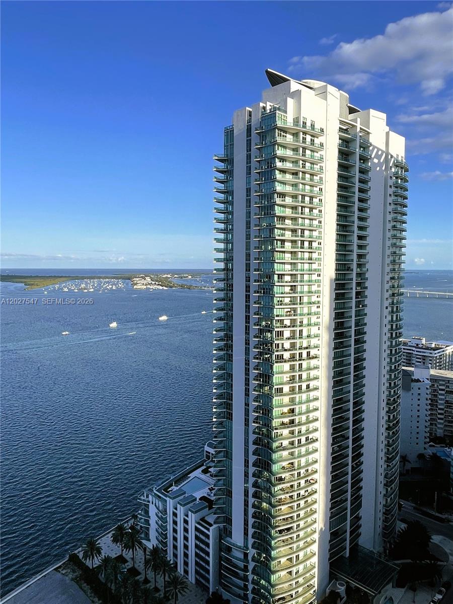 1200 Brickell Bay Dr #3903, Miami FL 33131