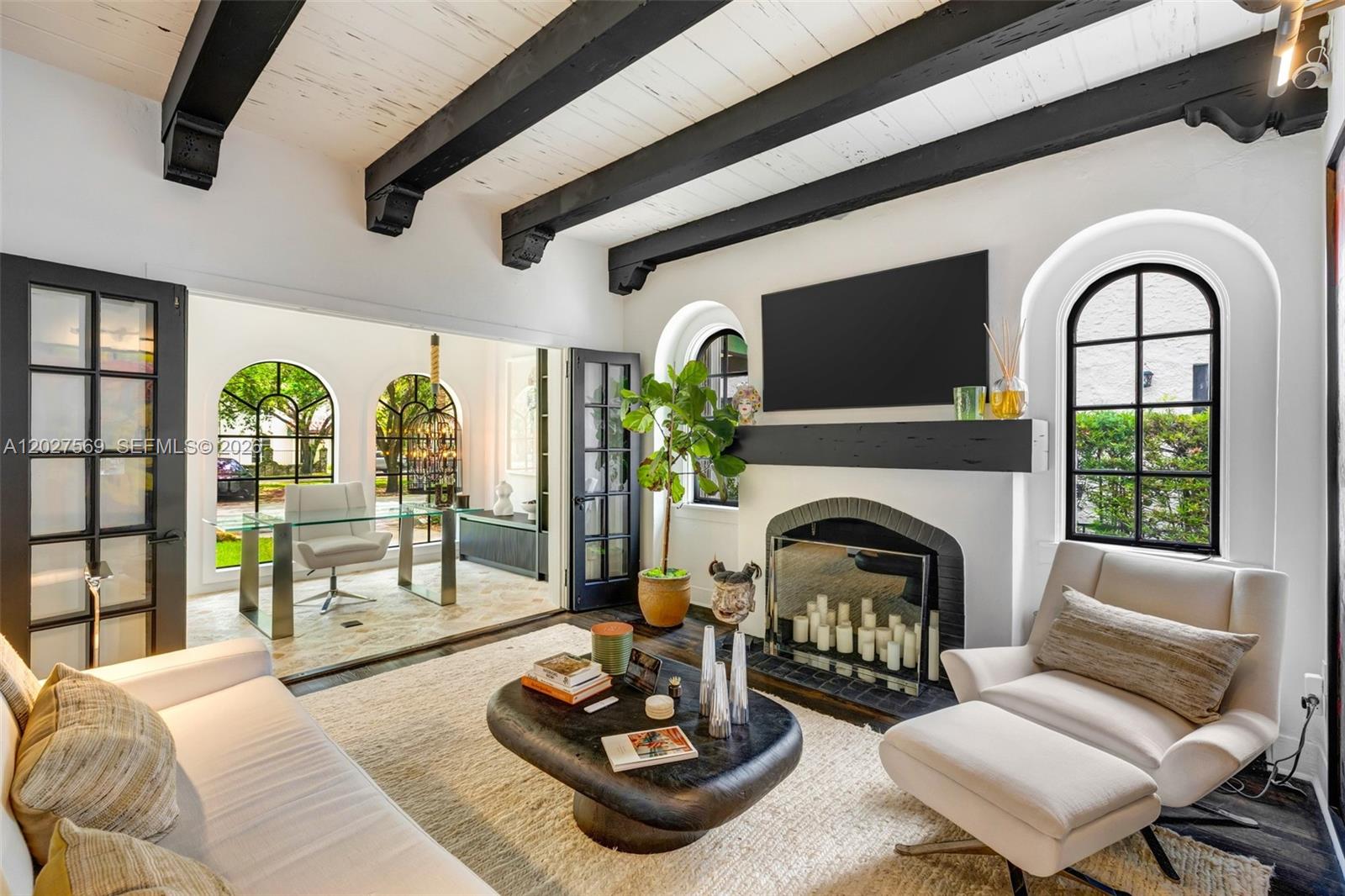 1225 Alhambra Cir, Coral Gables FL 33134