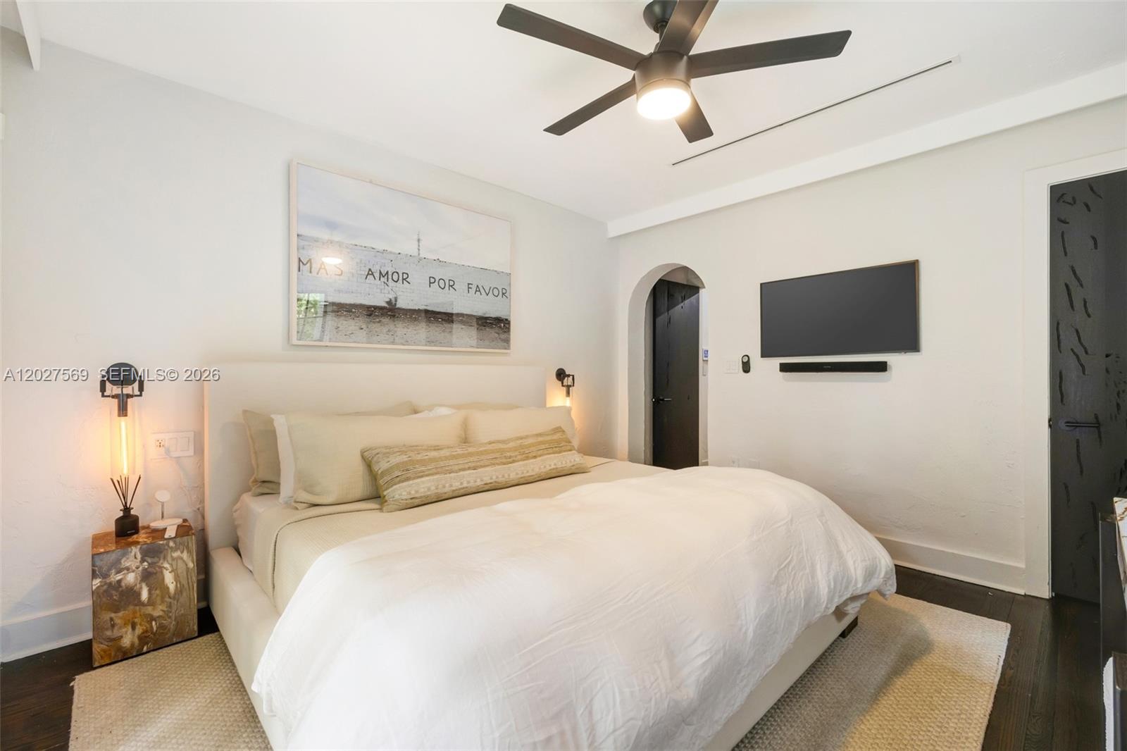 1225 Alhambra Cir, Coral Gables FL 33134